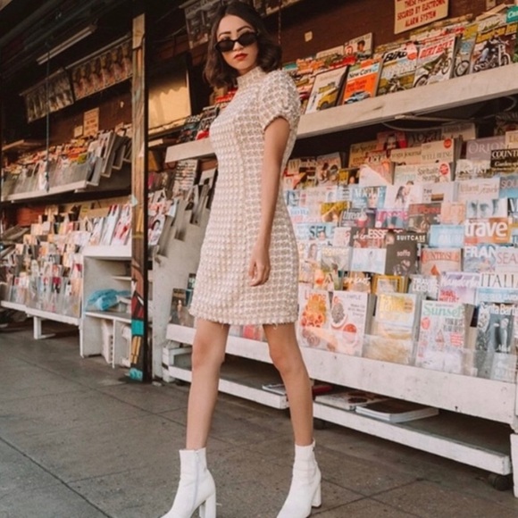 Forever 21 Contemporary Cream White And Gold Short Sleeve Dress Size Small - Picture 2 of 8